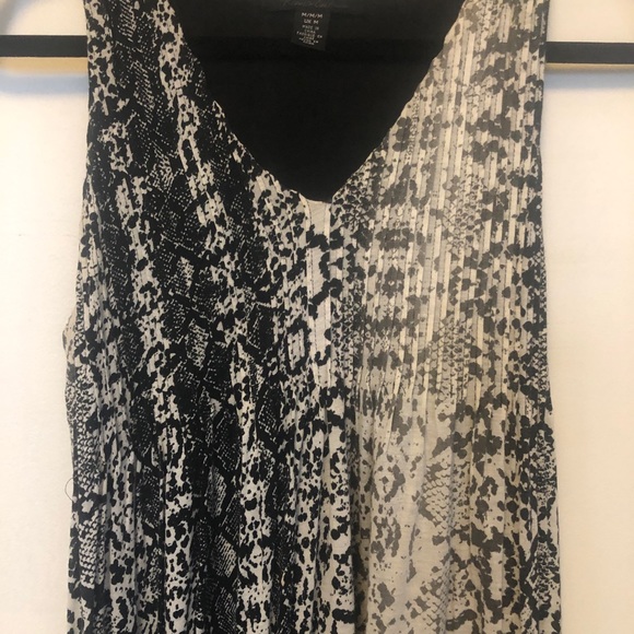 Kenneth Cole 3/4 length dress - Picture 3 of 5